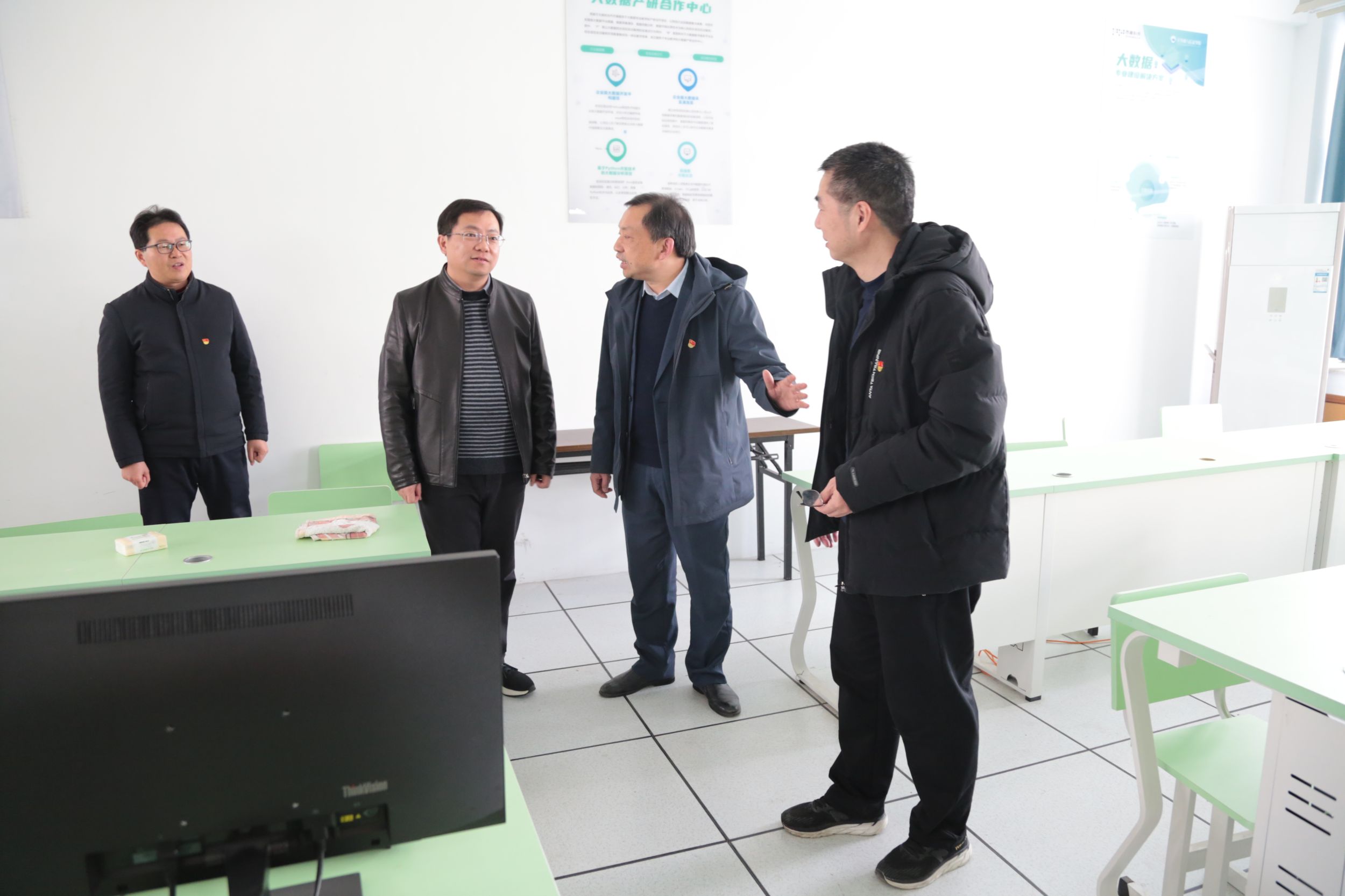 校纪委书记茆磊走访调研计信学院